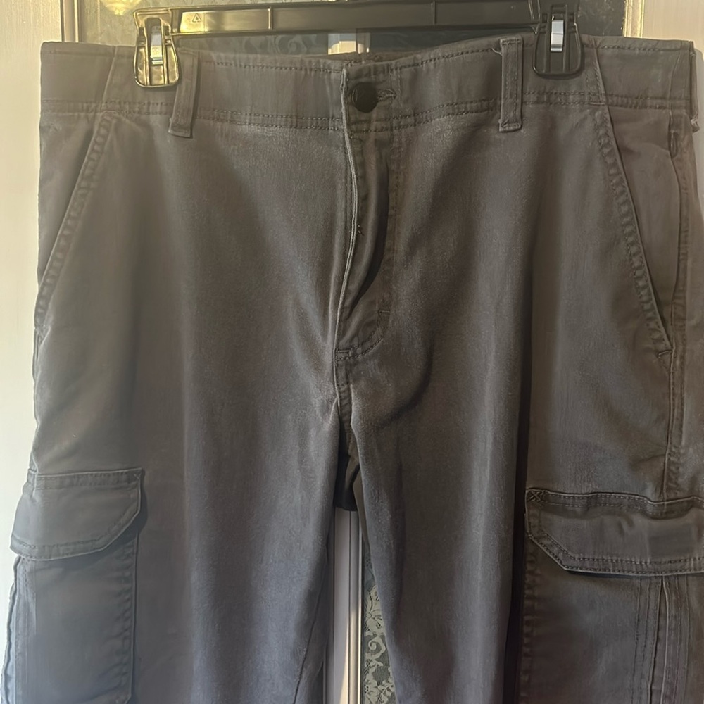 LEE MENS CARGO GRAY PANTS 34x32